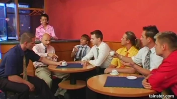 Holly Popped Screencap 1 on sinx.preview.netperv.com