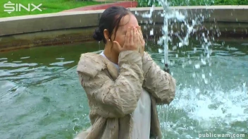 Brunette's Wet And Messy Water Frolic Screencap 23 on sinx.preview.netperv.com