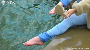 Brunette's Wet And Messy Water Frolic Screencap 9 on sinx.preview.netperv.com