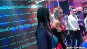 Summer Jam Bang Part 2 - Shower Cam Screencap 52 on sinx.preview.netperv.com