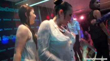 Summer Jam Bang Part 2 - Shower Cam Screencap 65 on sinx.preview.netperv.com