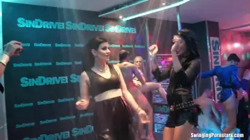 Summer Jam Bang Part 2 - Shower Cam Screencap 20 on sinx.preview.netperv.com