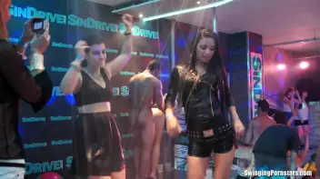 Summer Jam Bang Part 2 - Shower Cam Screencap 24 on sinx.preview.netperv.com