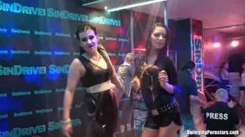 Summer Jam Bang Part 2 - Shower Cam Screencap 30 on sinx.preview.netperv.com