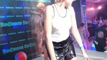 Summer Jam Bang Part 2 - Shower Cam Screencap 40 on sinx.preview.netperv.com