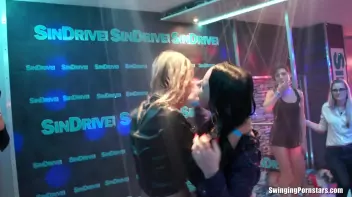 Summer Jam Bang Part 2 - Shower Cam Screencap 48 on sinx.preview.netperv.com