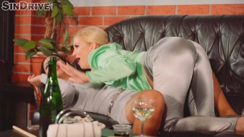 Feast Upon My Piss!  High Class Lesbo Tinkle Tasters Go Watersports Wild! Screencap 31 on sinx.preview.netperv.com