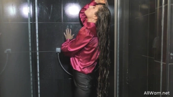Long Haired Babe Lathers Up In The Shower Screencap 25 on sinx.preview.netperv.com