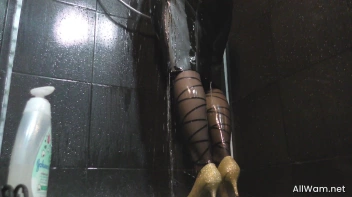 Long Haired Babe Lathers Up In The Shower Screencap 52 on sinx.preview.netperv.com