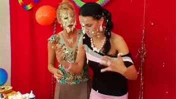 Cream and Fruit Pie Disaster! Screencap 17 on sinx.preview.netperv.com