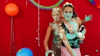 Cream and Fruit Pie Disaster! Screencap 29 on sinx.preview.netperv.com