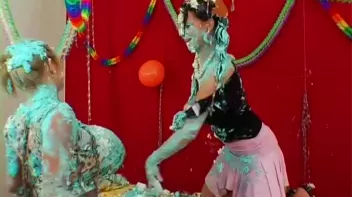 Cream and Fruit Pie Disaster! Screencap 43 on sinx.preview.netperv.com