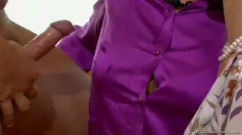 The Poolboy Makes a Splash Screencap 69 on sinx.preview.netperv.com