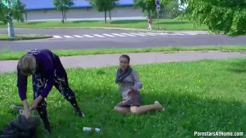 Getting Messy With The Street Cleaner Screencap 25 on sinx.preview.netperv.com