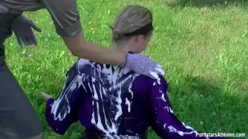 Getting Messy With The Street Cleaner Screencap 38 on sinx.preview.netperv.com