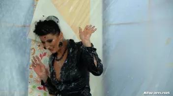 Eurobabe Wallpaper War Screencap 53 on sinx.preview.netperv.com