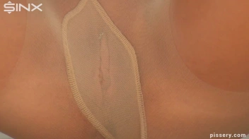 Wet And Sexy Pissing Seductress Screencap 19 on sinx.preview.netperv.com