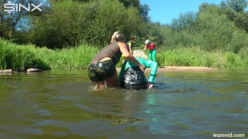 Soaking wet catfight with stuck up blondes Screencap 37 on sinx.preview.netperv.com
