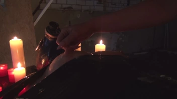 Gebondagt und zum Orgasmus bespielt Screencap 20 on sinx.preview.netperv.com