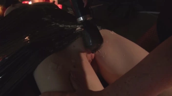 Gebondagt und zum Orgasmus bespielt Screencap 69 on sinx.preview.netperv.com