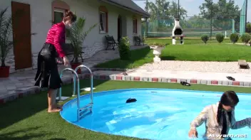 Jealousy Drenched The Fashion Show Screencap 79 on sinx.preview.netperv.com