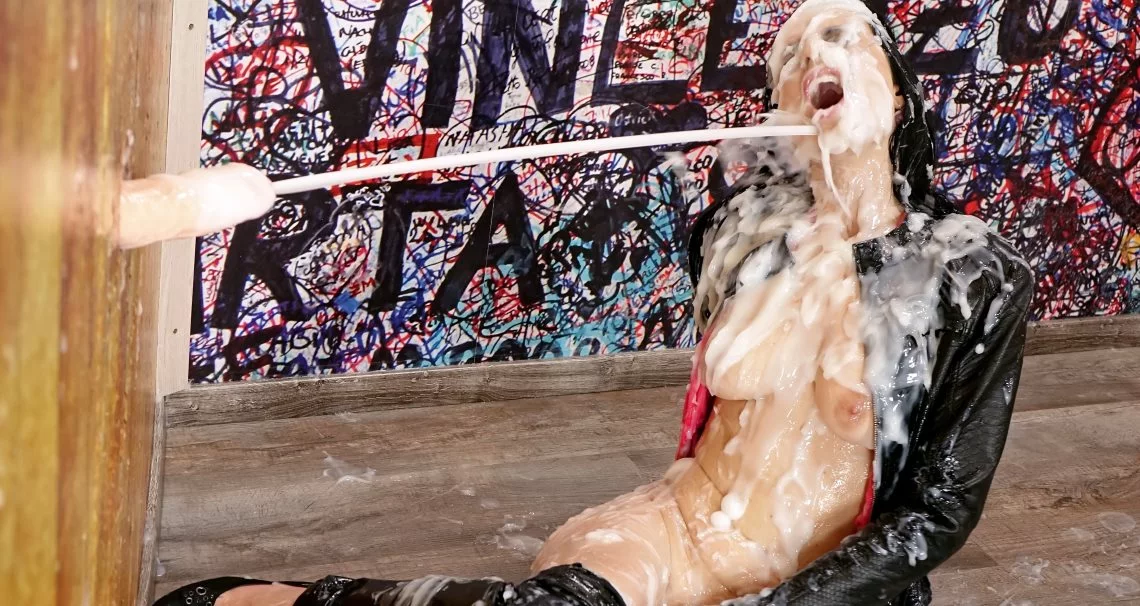 Huntress becomes slimy prey on sinx.preview.netperv.com