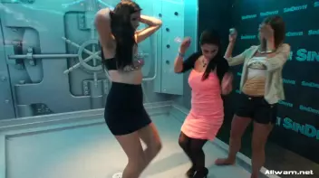 Wetlook Cats Shake That Ass Screencap 31 on sinx.preview.netperv.com