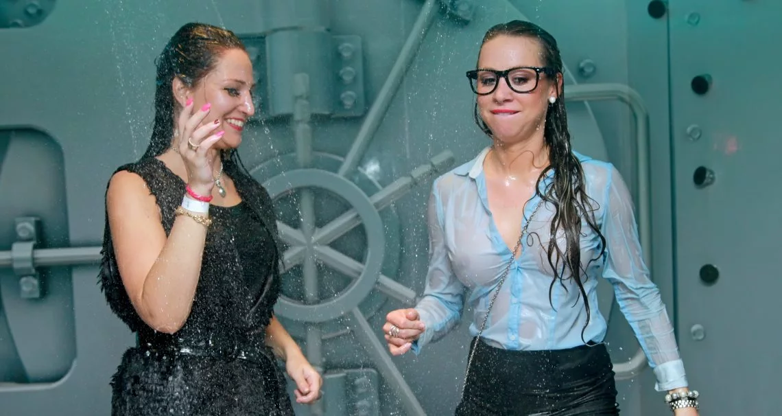 Teasing babes getting dripping wet on sinx.preview.netperv.com