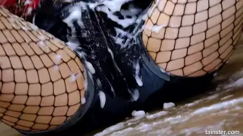 She sniffed, she found, she came Screencap 38 on sinx.preview.netperv.com