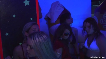 Spring Break Blow-Out Part 5 - Main Edit Screencap 42 on sinx.preview.netperv.com