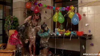 Box of WaM Screencap 81 on sinx.preview.netperv.com