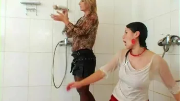 Chick Needs a Cold Shower! Screencap 23 on sinx.preview.netperv.com