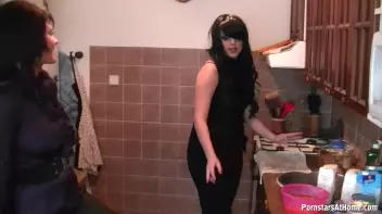 Eurobabes Just Don't Know How To Bake... Screencap 6 on sinx.preview.netperv.com