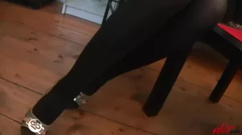 Taking A Piss Trip To Kety Pearl's Place Screencap 15 on sinx.preview.netperv.com