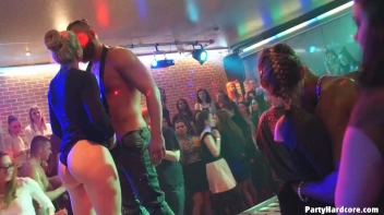 Party Hardcore Gone Crazy Vol. 34 Part 1 - Cam 2 Screencap 90 on sinx.preview.netperv.com