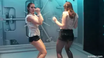 Gorgeous girls party hard under the shower Screencap 9 on sinx.preview.netperv.com