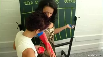 Working That Body Paint Screencap 24 on sinx.preview.netperv.com