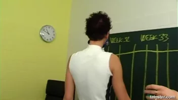 Working That Body Paint Screencap 32 on sinx.preview.netperv.com