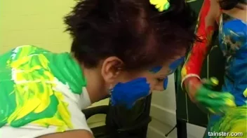 Working That Body Paint Screencap 51 on sinx.preview.netperv.com