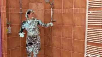 Shaving Cream Shenanigans Screencap 73 on sinx.preview.netperv.com