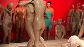 Teeny Bikinis In The Mud Pit Screencap 106 on sinx.preview.netperv.com