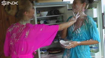 Sweet Toothed Babes Splosh With Puddings Screencap 16 on sinx.preview.netperv.com