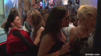 Welcome To The Mad House Part 2 - Cam 4 Screencap 20 on sinx.preview.netperv.com