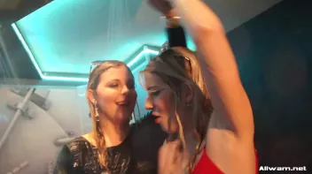 Dancing Up A Storm Screencap 49 on sinx.preview.netperv.com