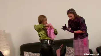 Toothpaste Saleswoman Has Messy Technique Screencap 21 on sinx.preview.netperv.com