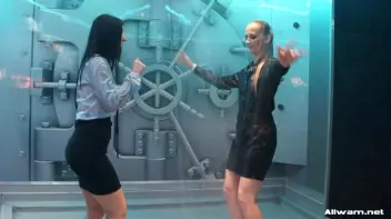 Dripping wet clothes see through Screencap 19 on sinx.preview.netperv.com