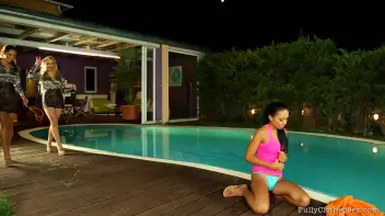 Slutty Summer Camp Screencap 4 on sinx.preview.netperv.com