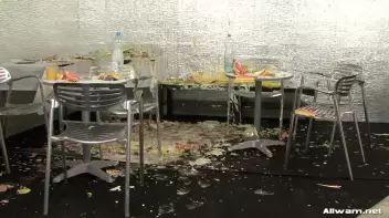 The Messiest Dessert Ever Screencap 108 on sinx.preview.netperv.com