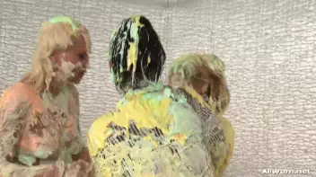 The Messiest Dessert Ever Screencap 42 on sinx.preview.netperv.com