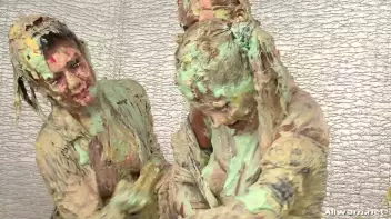 The Messiest Dessert Ever Screencap 66 on sinx.preview.netperv.com